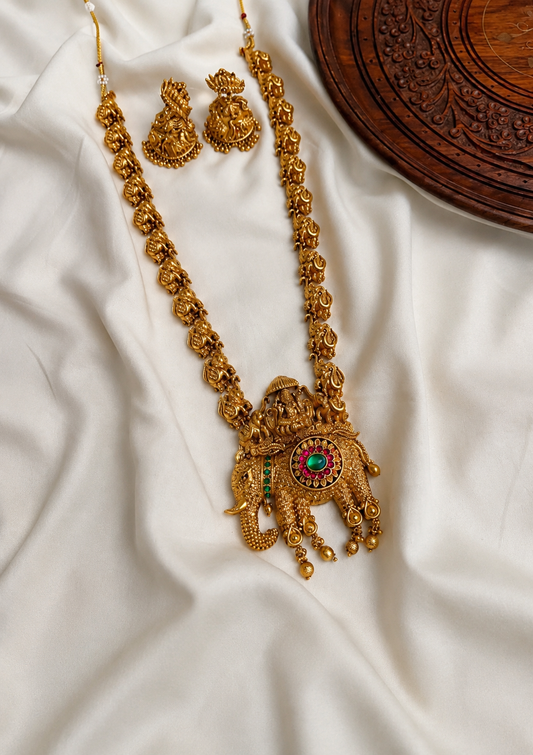 Antique Elephant Long Chain L84