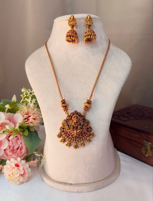 Lakshmi pendent single short chain SC22