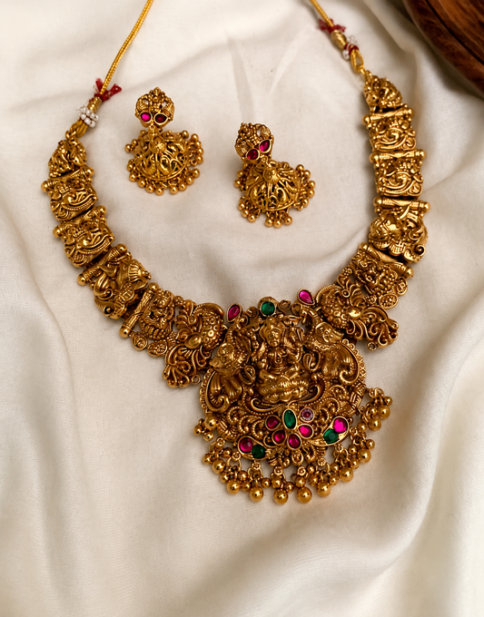 Lakshmi large Necklace NE138